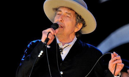 Bob Dylan announces 2024 Rough and Rowdy Ways Tour
